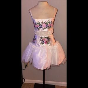 Sugar Thrillz Dolls Kill ‘Garden Gate Memories’ Top Skirt SET NWT L